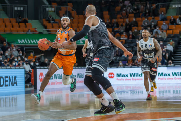 3个篮板和 3个篮板和