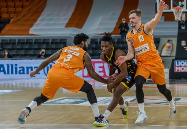 披10号球 披10号球