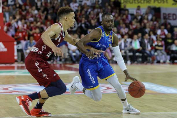 舆论压力与 舆论压力与