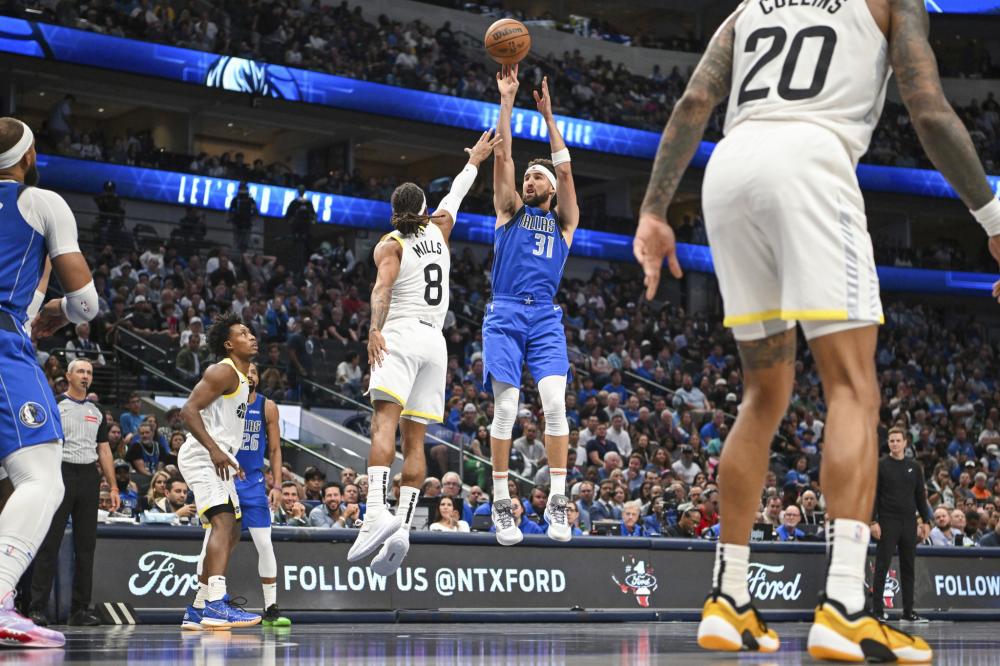 意甲赛场逐 意甲赛场逐